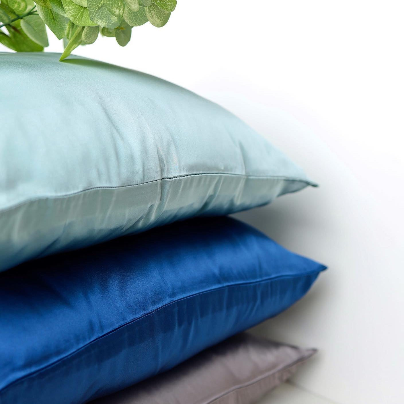 The Paradise Silk Pillowcase