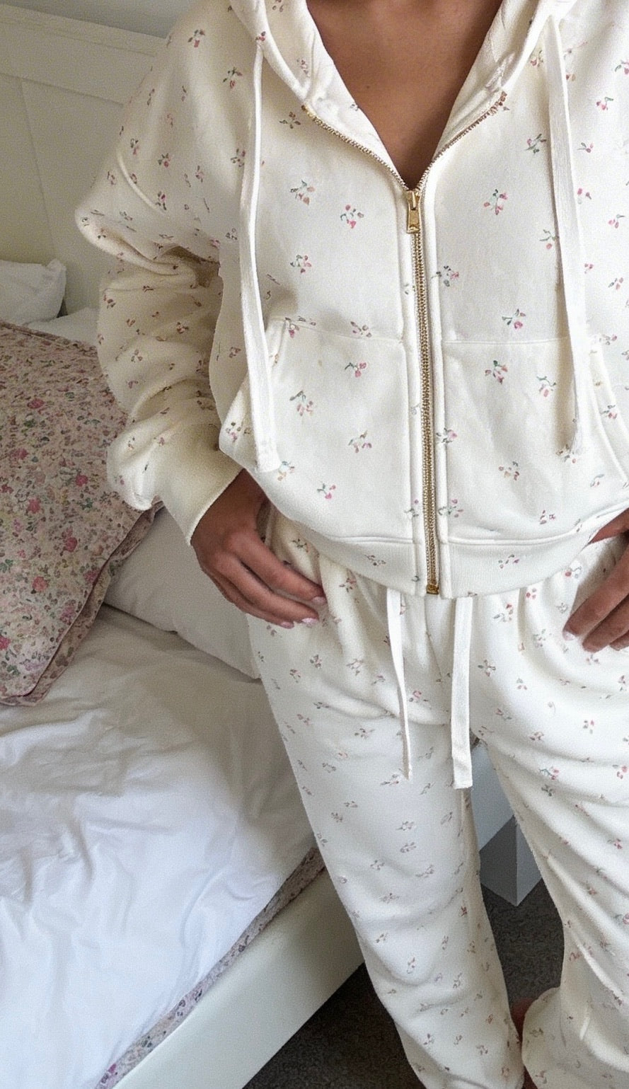 Camille – Cotton Signature Print Zip Hoodie & Jogger Leisure Set 2PC In Floral