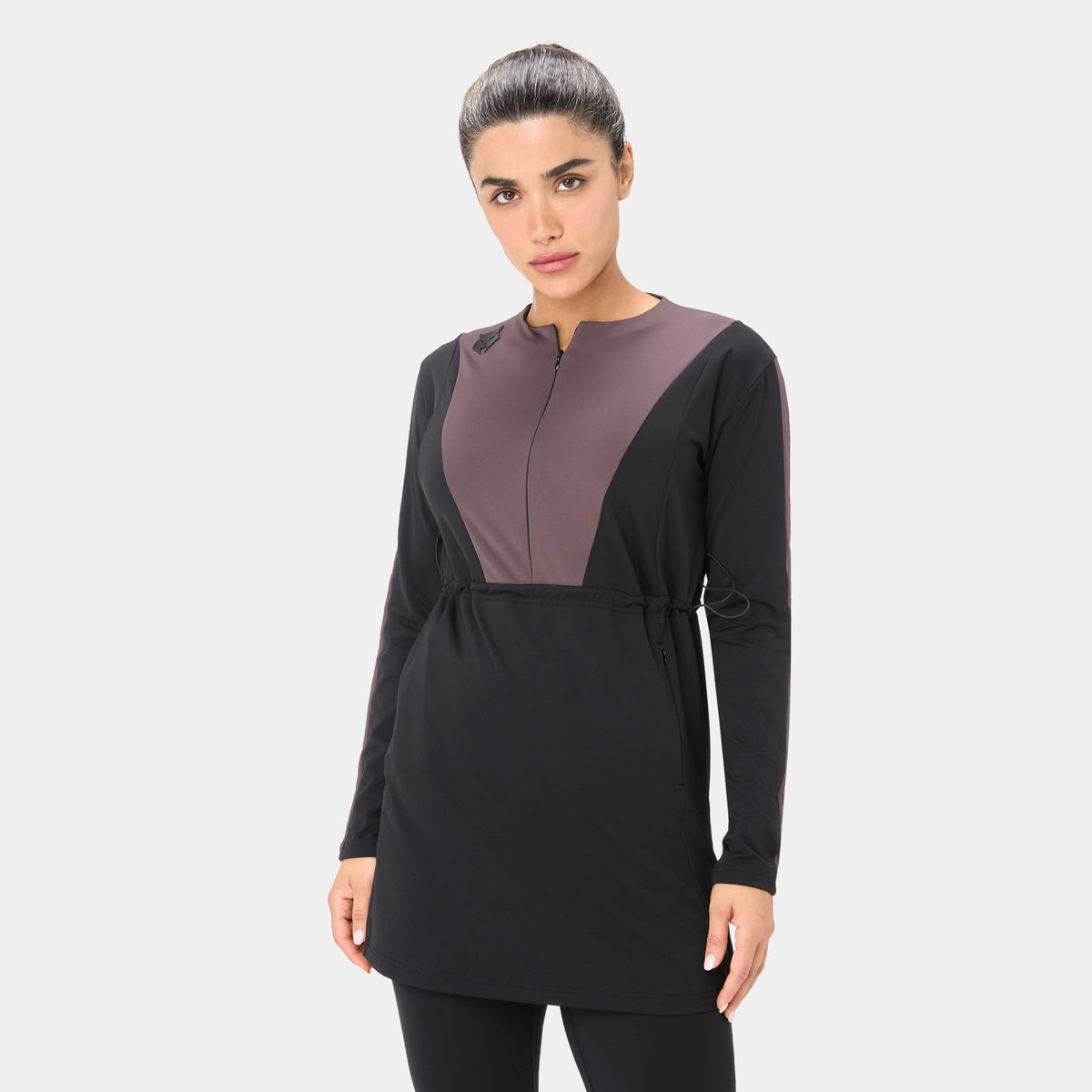Onyx Flow Longline Modest Training Top — Black & Burnt Mauve
