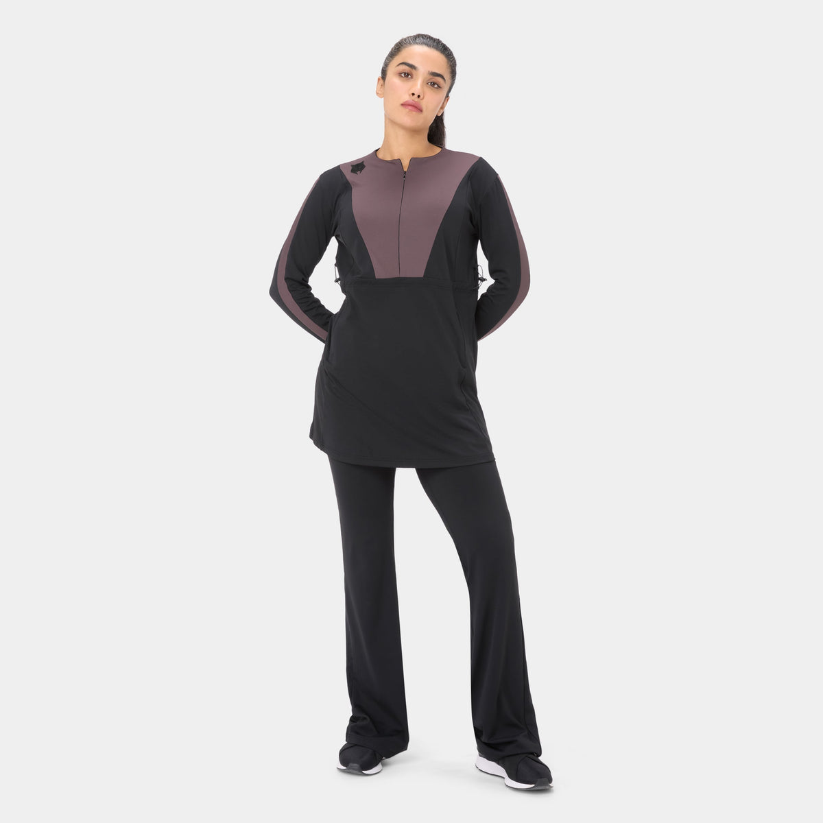 Onyx Flow Longline Modest Training Top — Black & Burnt Mauve