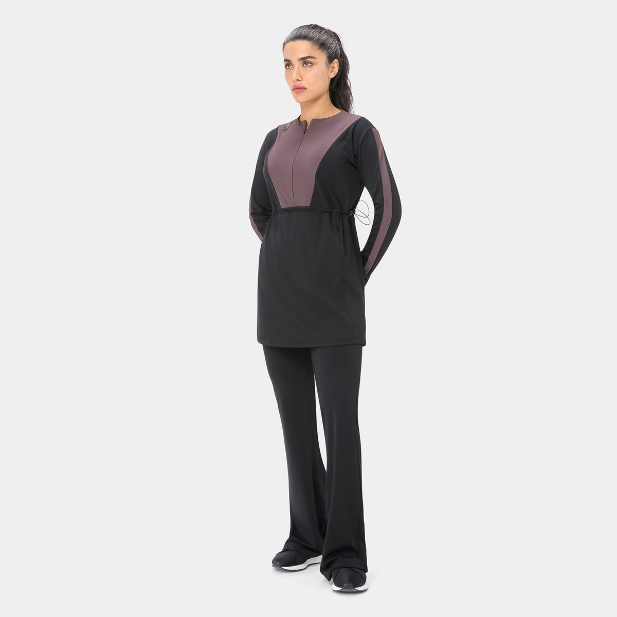 Onyx Flow Longline Modest Training Top — Black & Burnt Mauve